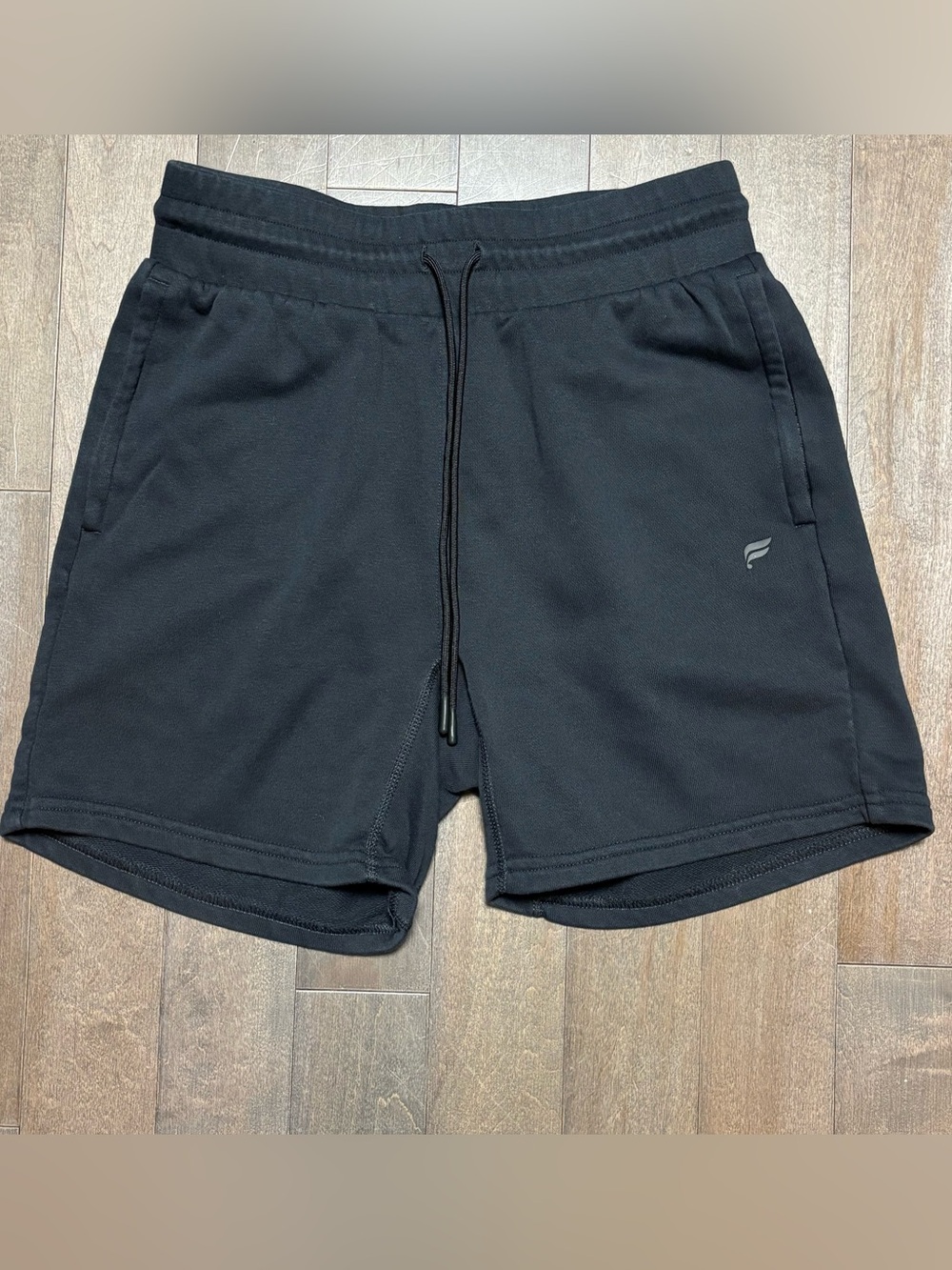 Fabletics Year Round Terry Shorts Mens Small Black Drawstring 6” Inseam NWOT